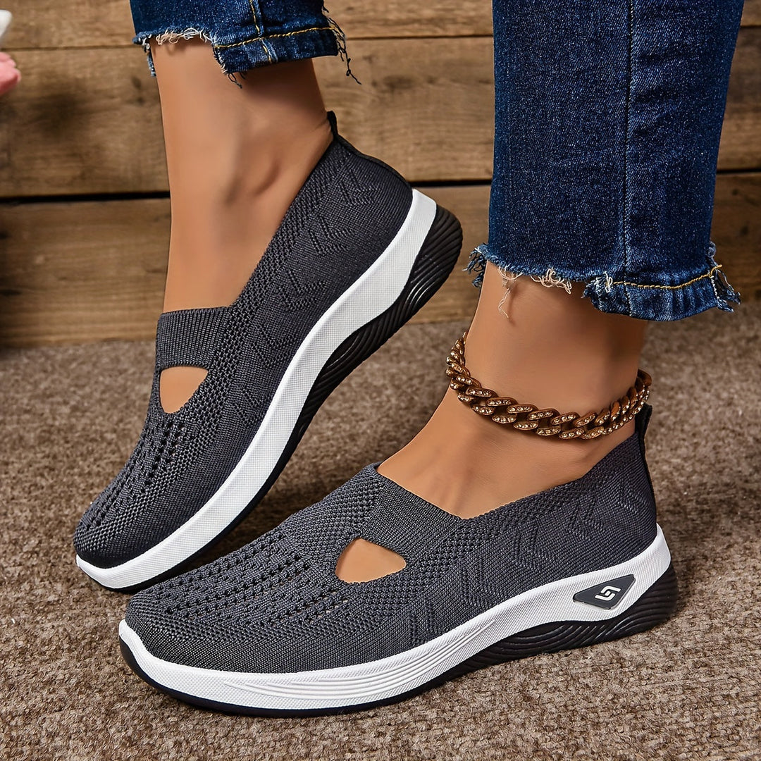 Benthe™ – Non-Slip Orthopedic Shoes + FREE Orthotic Insoles
